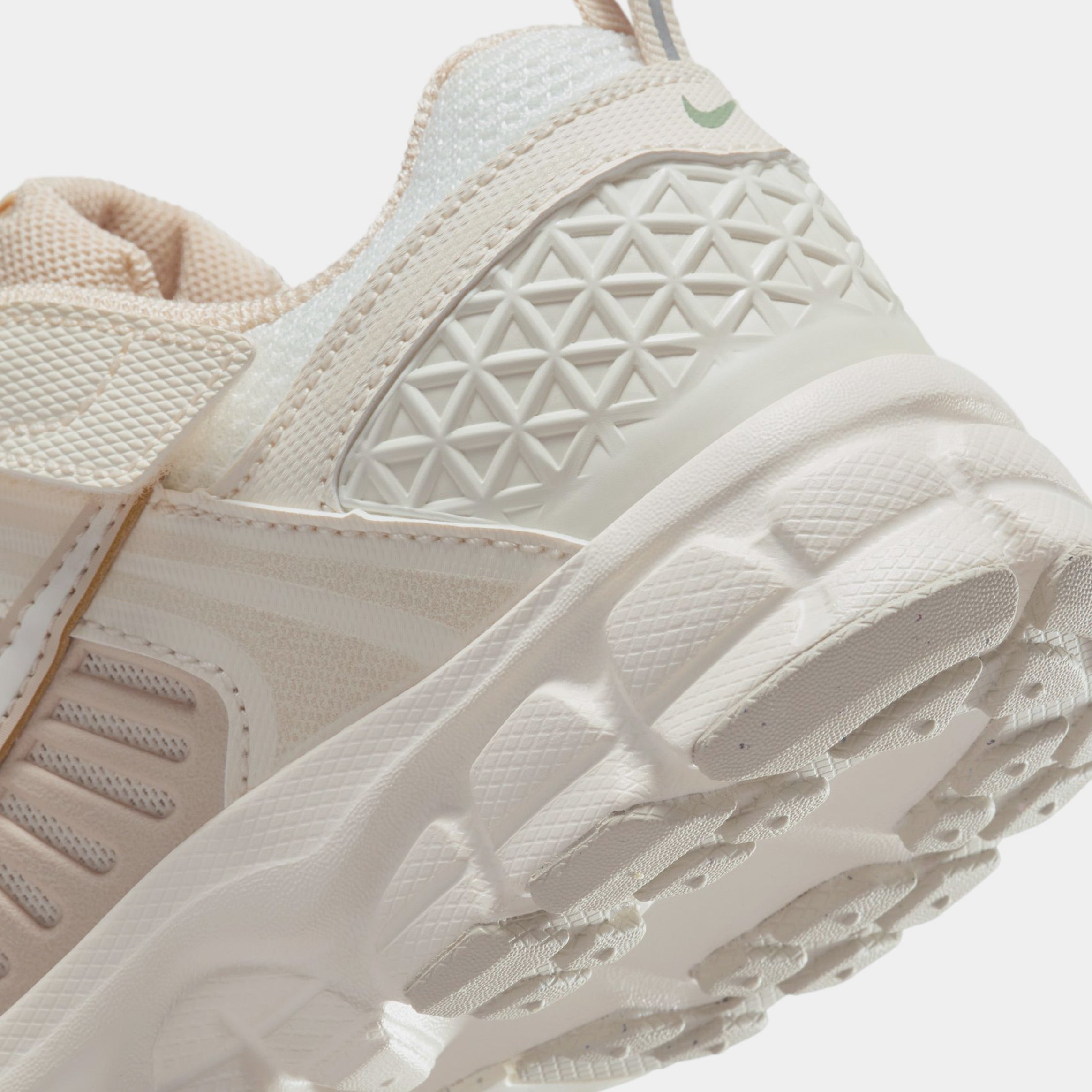 Vomero 5 Preschool Running Shoes (Pale Ivory/Pale Ivory)