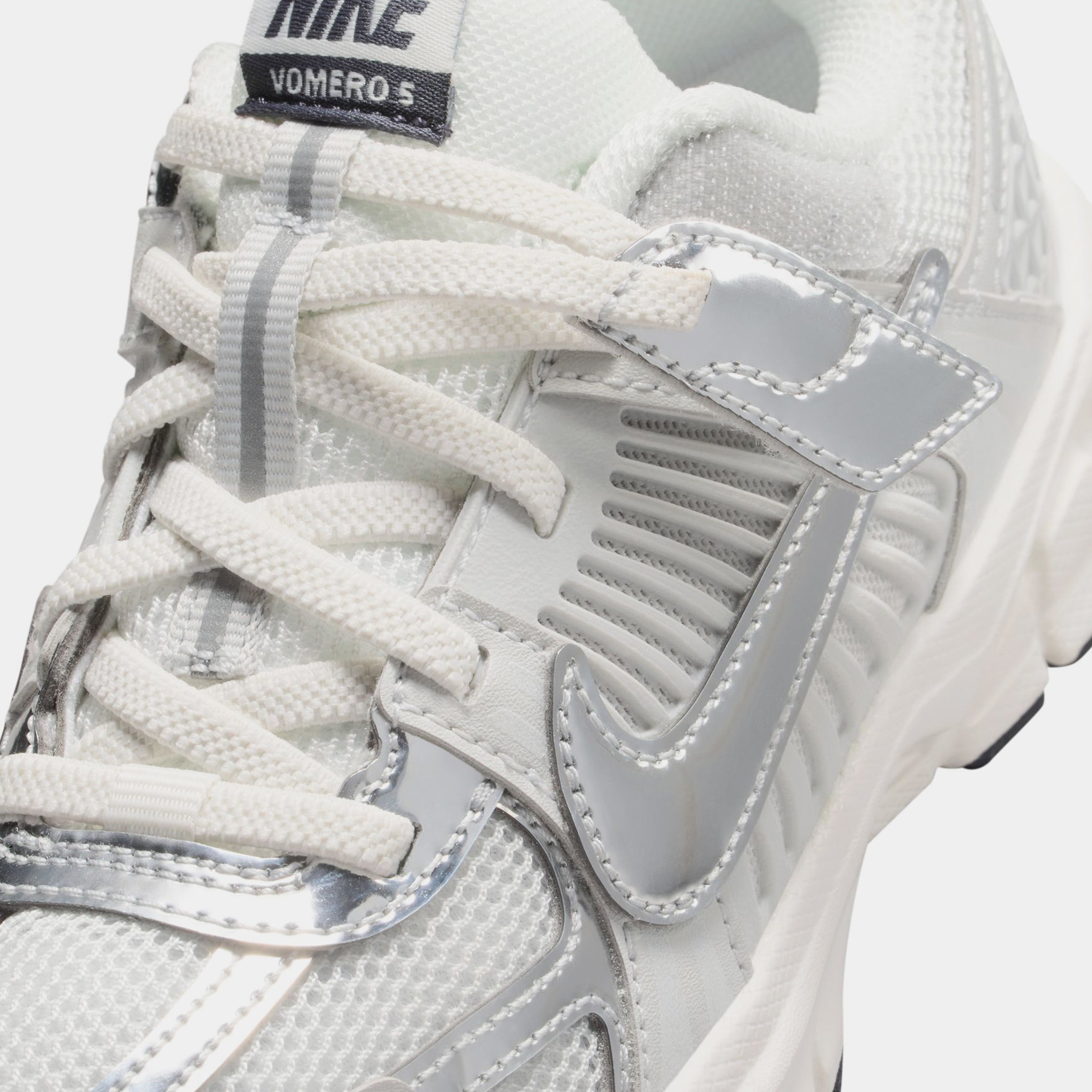 Vomero 5 Preschool Running Shoes (Photon Dust/Gridiron/Sail/Chrome)