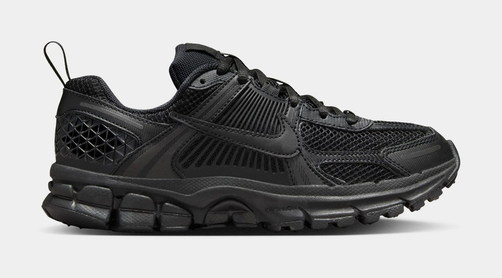 Vomero 5 Grade School Running Shoes (Black/Black)