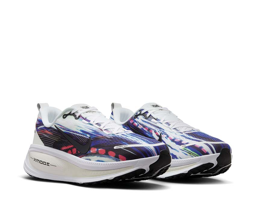 Nike Vomero 18 SE "Light Trails"