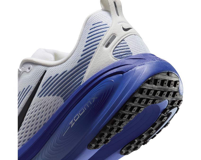 Nike Vomero 18 "Light Marine"
