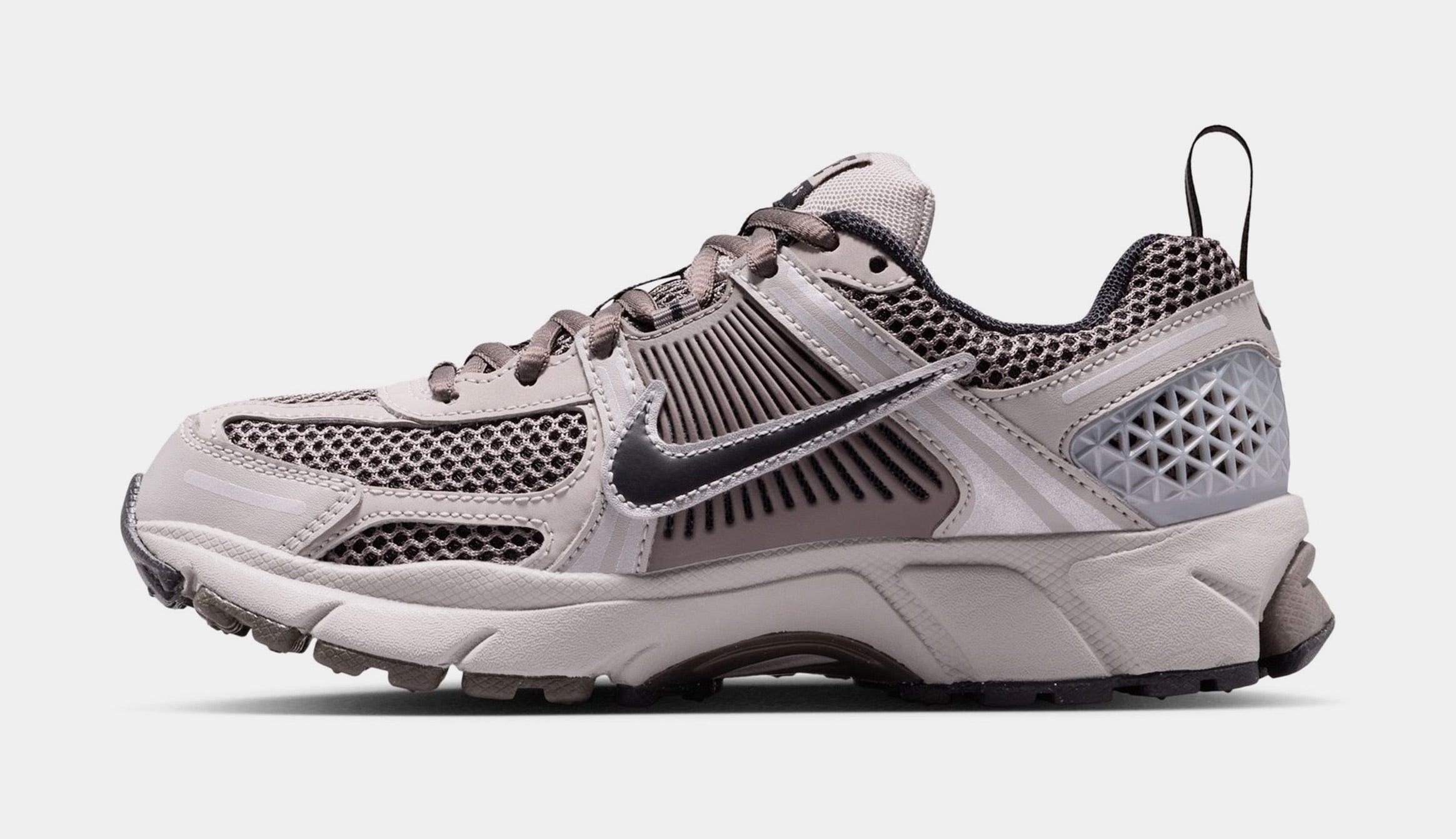 Vomero 5 Grade School Running Shoes (College Grey/Black/Cave Stone)
