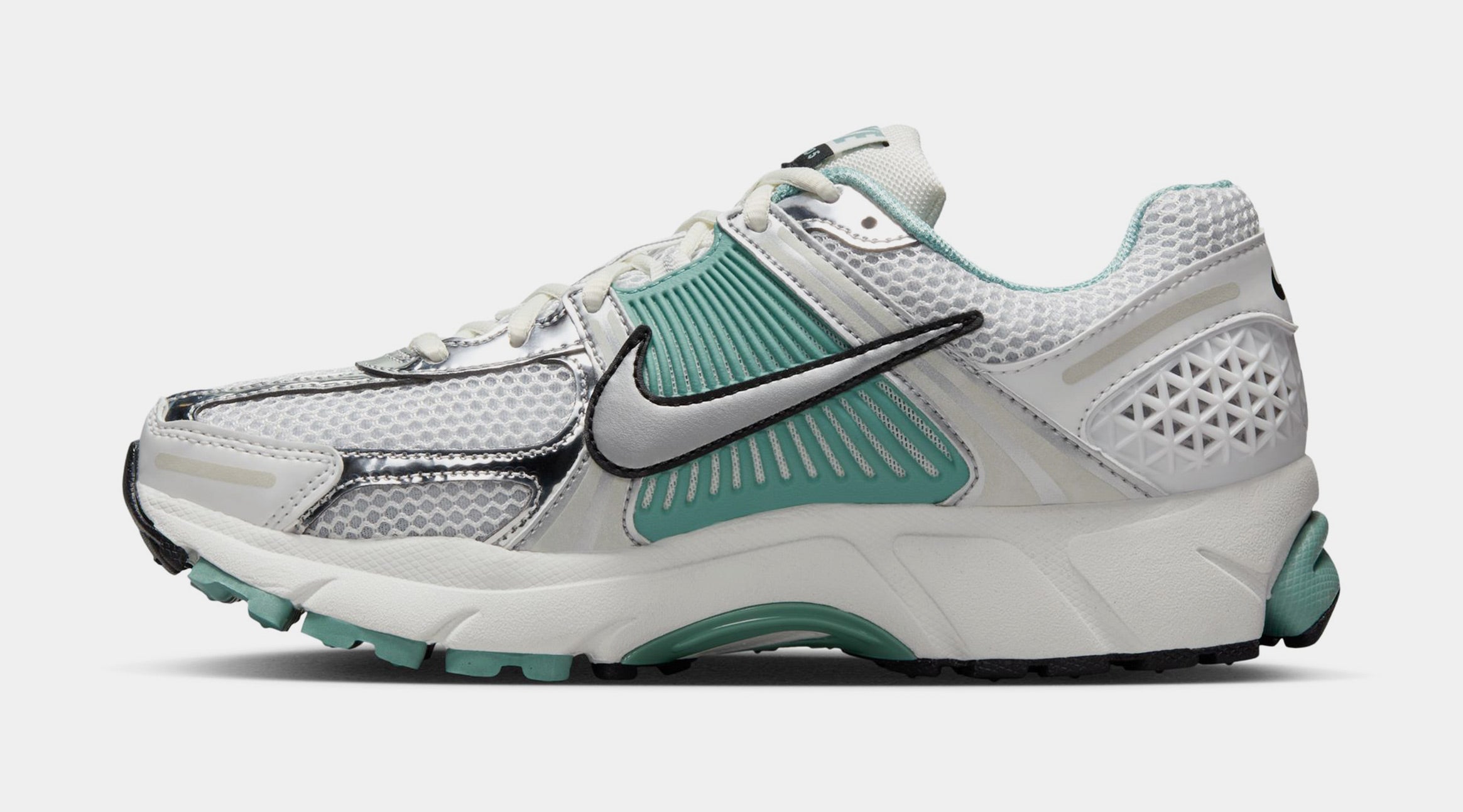 Zoom Vomero 5 Womens Running Shoes (Summit White/Metallic Silver/Wolf Grey)