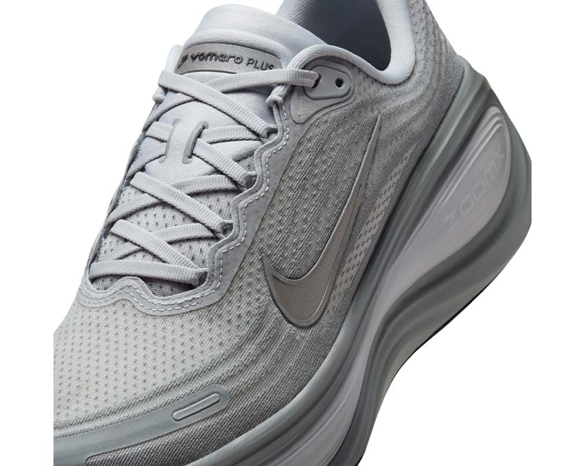 Nike Vomero Plus "Wolf Grey"