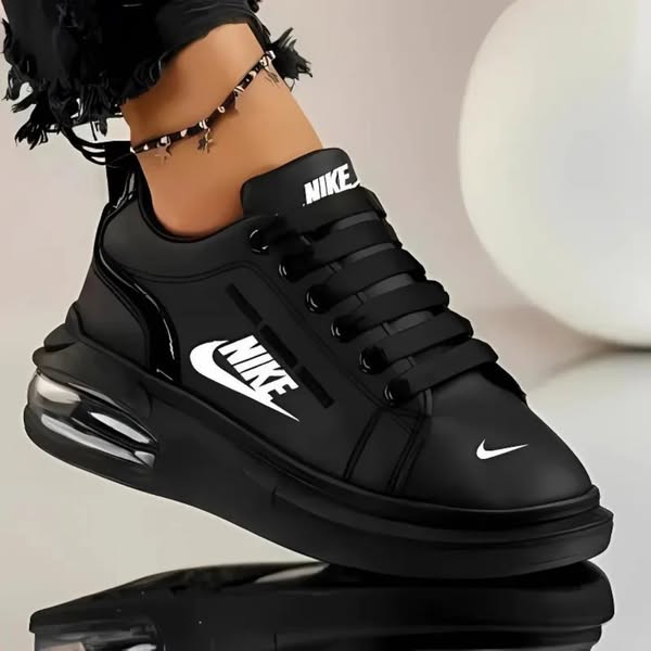 Scarpa Sportiva Nike